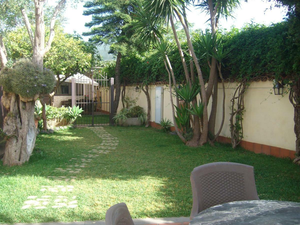 Villa Singola -Sole-Luna-Casavilladusoleil Acireale Exteriör bild
