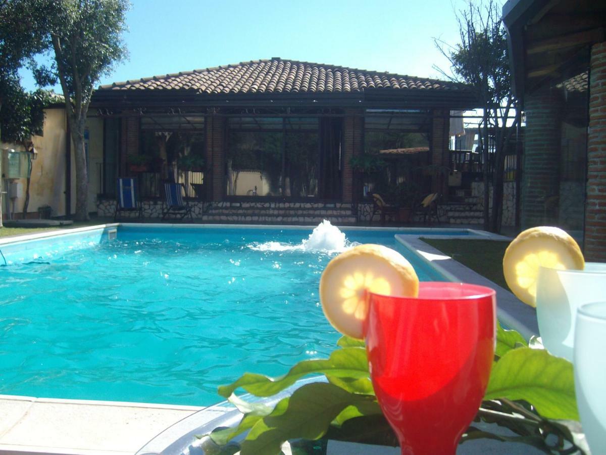 Villa Singola -Sole-Luna-Casavilladusoleil Acireale Exteriör bild
