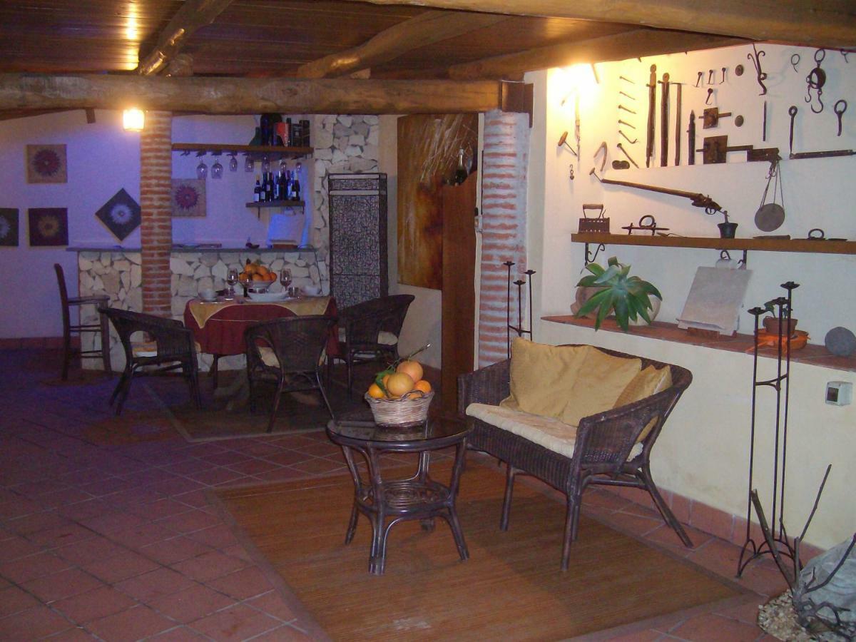 Villa Singola -Sole-Luna-Casavilladusoleil Acireale Exteriör bild